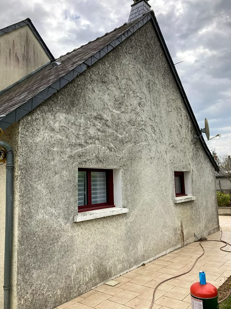 Façade de maison avant des travaux de rénovation